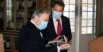 Presidente do Comit&eacute; Internacional da Cruz Vermelha re&uacute;ne com respons&aacute;veis da CVP, em Lisboa